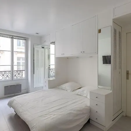 Le Longchamp 16 Eme, New And Perfectly Located Paris
